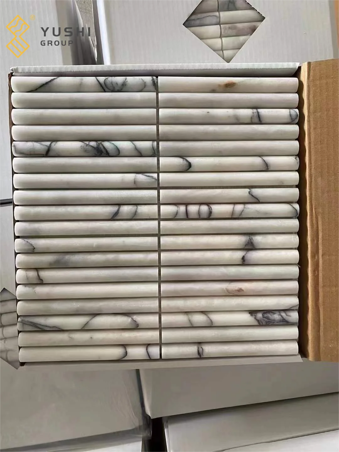 YUSHI Modern Design Fluted Natural Marble Mosaic Tiles for Family Hotel Park Decor supplier