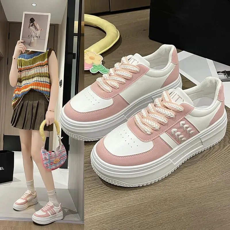 2024 new comfortable chain sports women's leather casual women's shoes