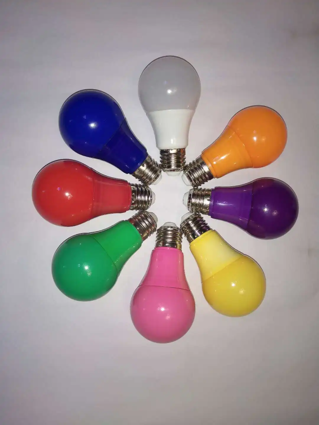 Manufacturers wholesale LED color light bulb E27 screw bedroom living room decoration atmosphere colorful lighting bulb 9W