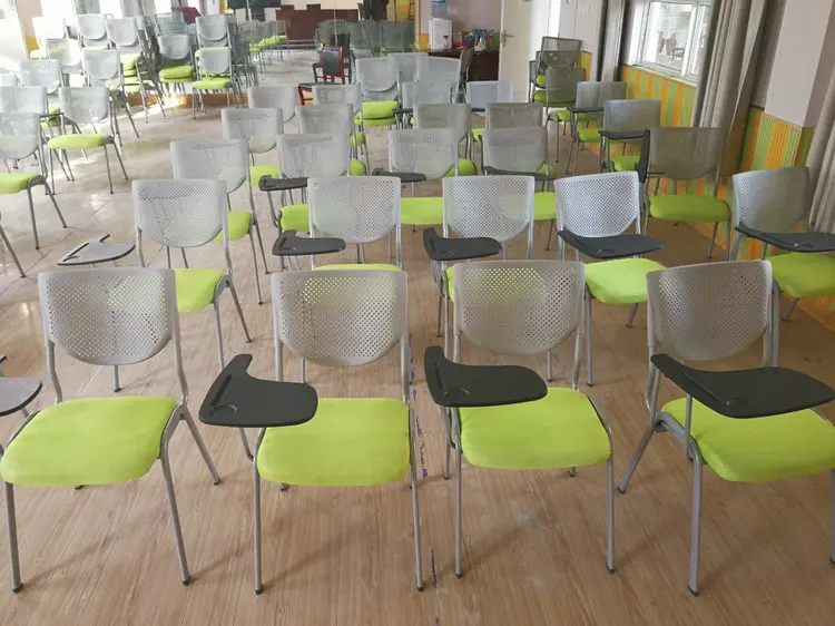 认证经典可堆叠会议室学院培训访客学生面料4腿会议等候室椅子