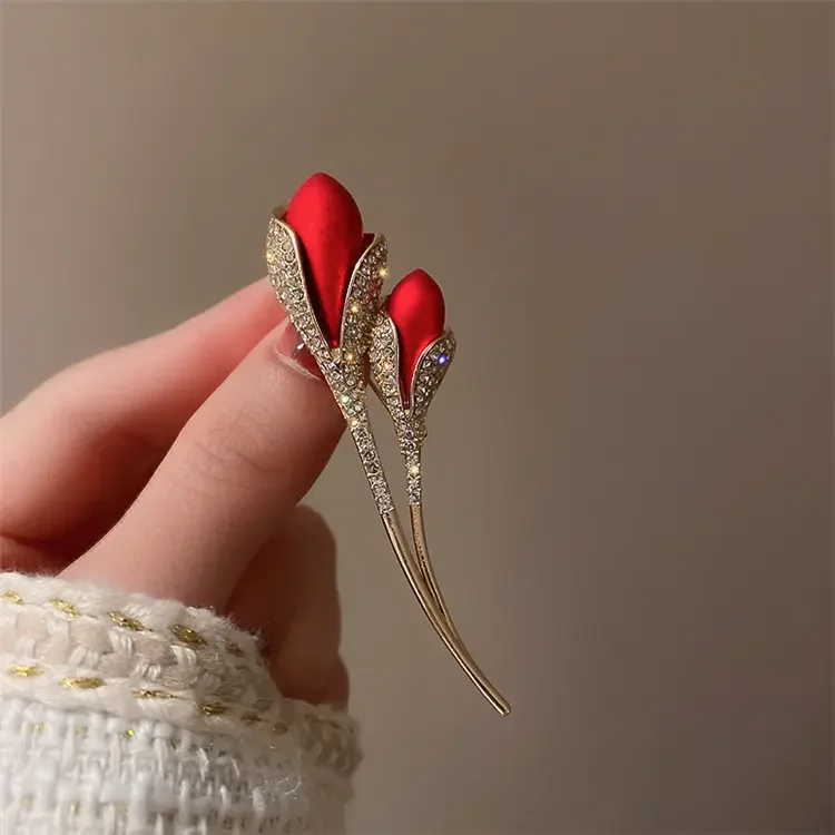 Nice Design Tulip Rose Brooch For Women Elegant Corsage Fashion Brooch Pin