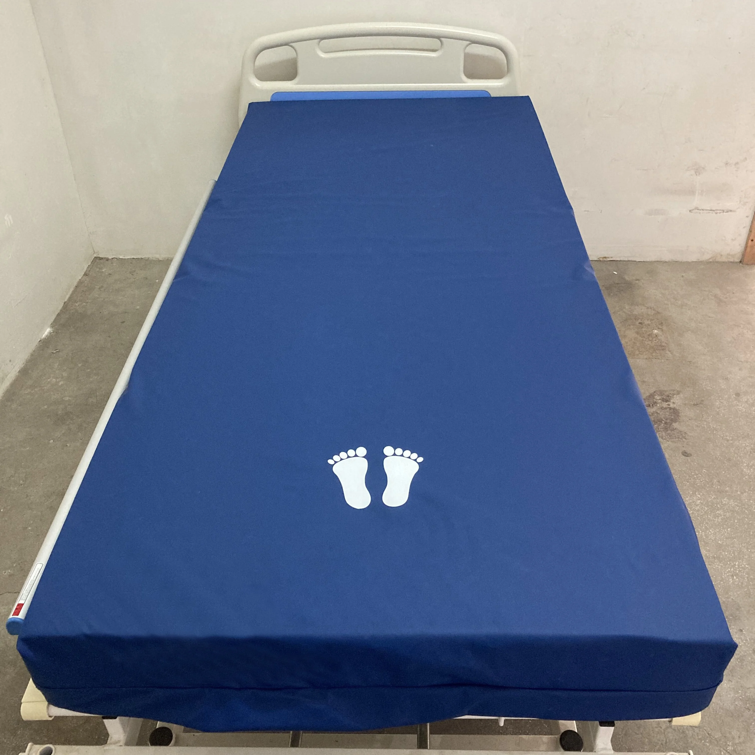 pressure relief Medical foam mattress - ComfortPlus Triple layer king H150, Convoluted