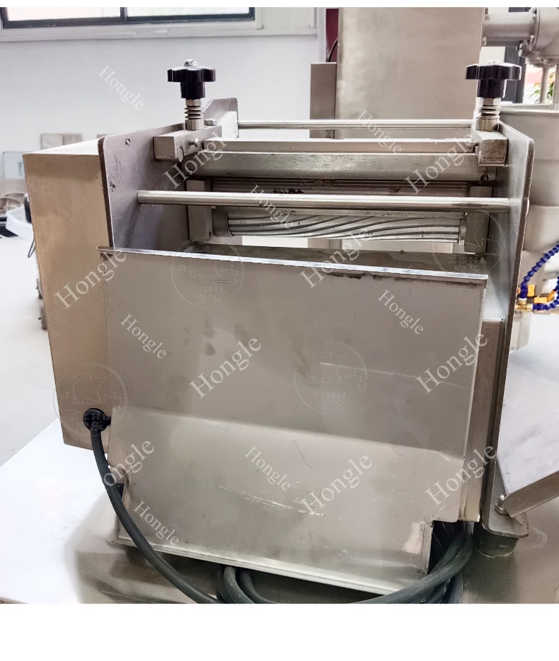 Hot Selling Peeling Small Cleaner Fish Skin Remover Machine Semi-Automatic Automatic manufacture