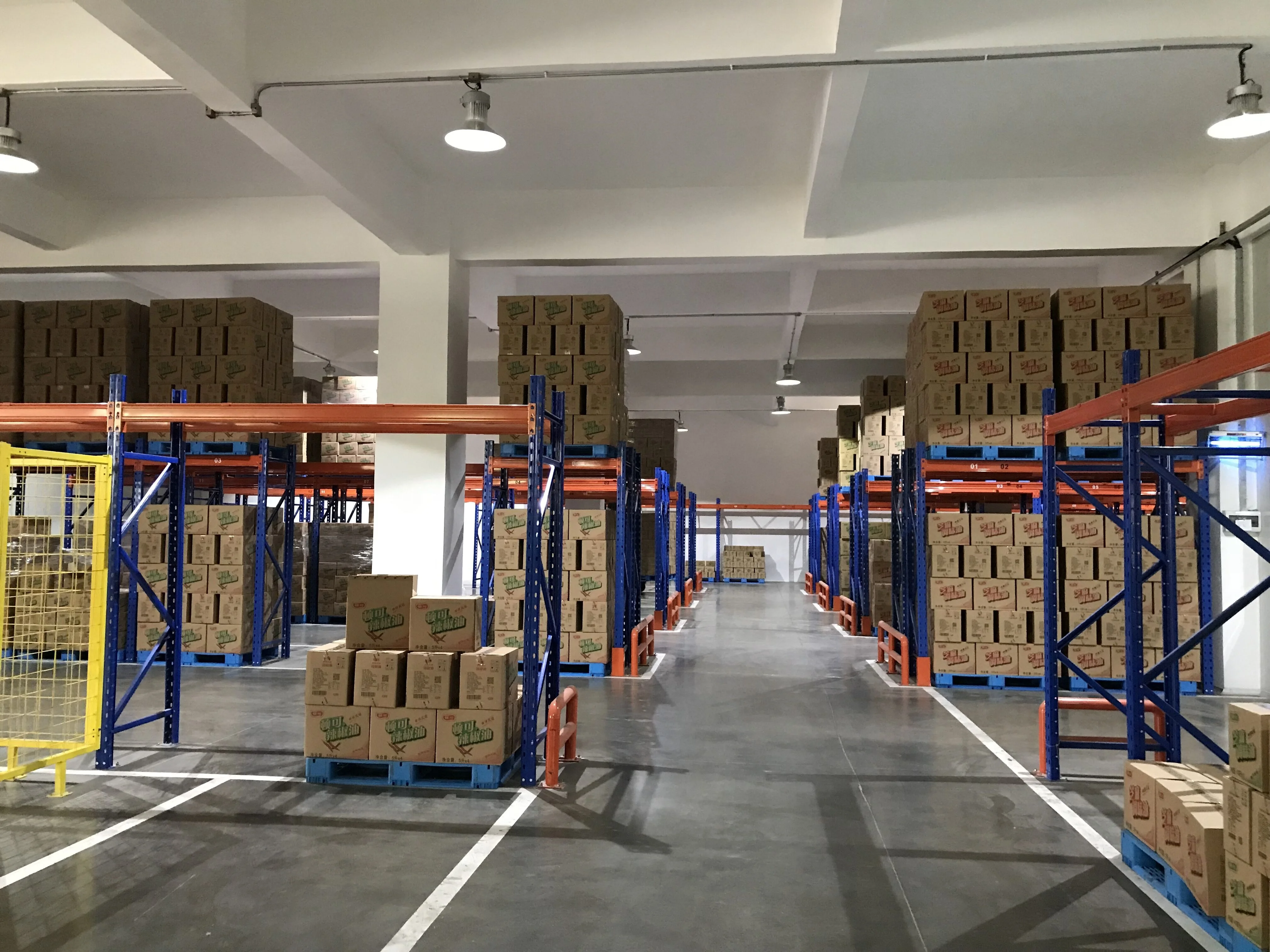 Customized Color Olive Oil Tin Can with 3.5g Capacity and 0.1mm-0.25mm Thickness for Food Packaging