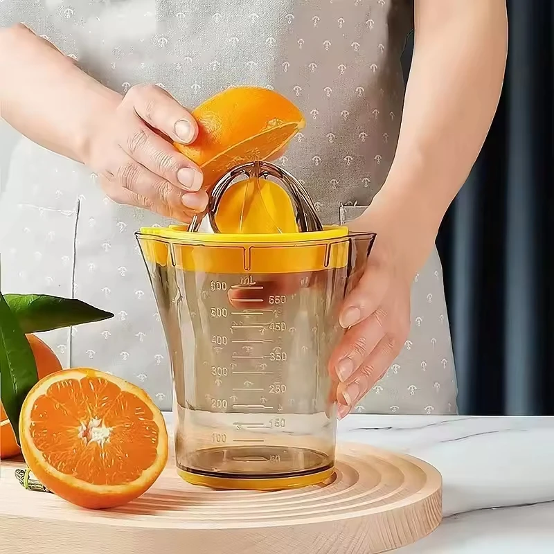 2024 New Arrival Portable Fruit Juicer Machine With Scale Mini Lemon Fruit Juicer Cup Manual Orange Squeezer