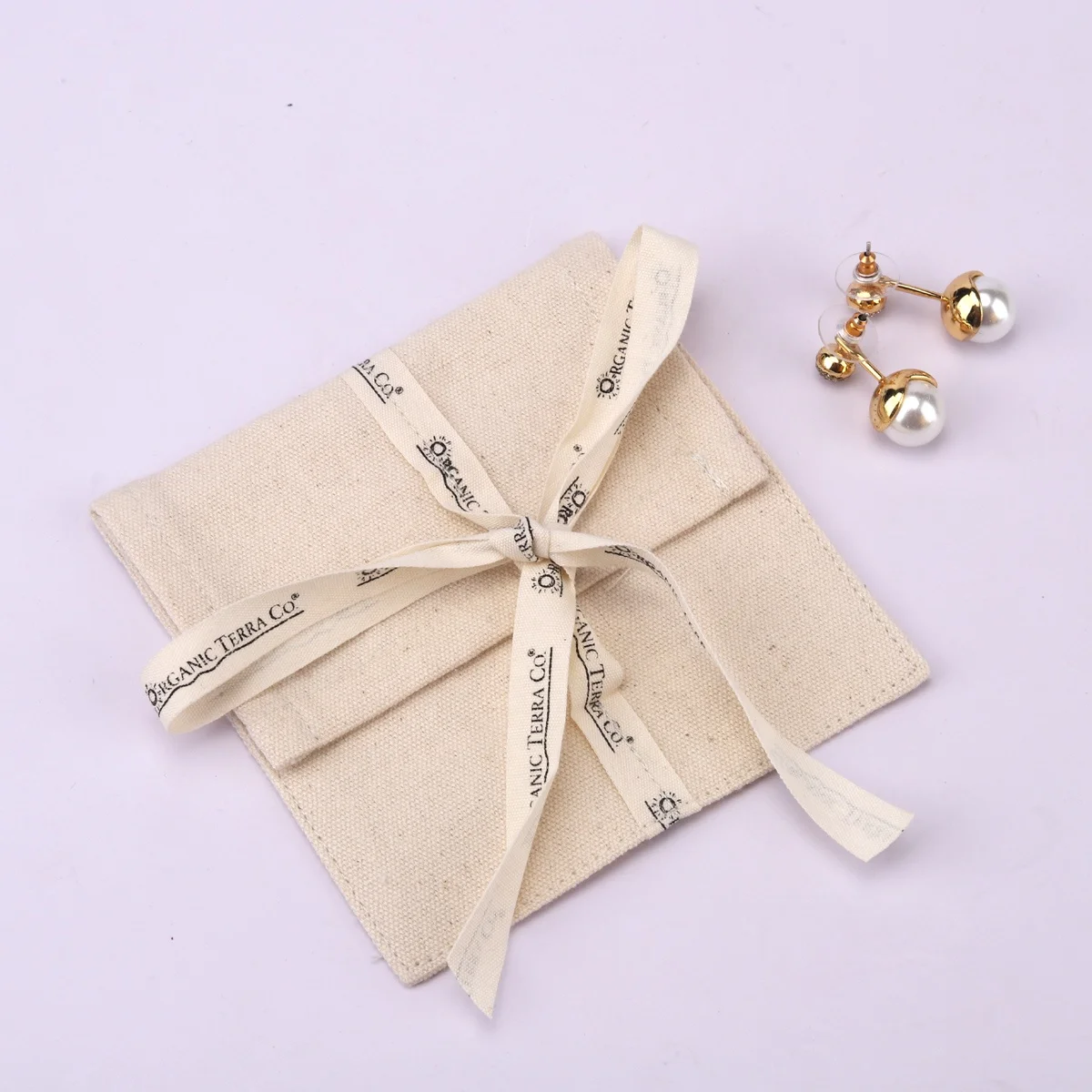 Custom Logo Printing Mini Canvas Jewelry Envelope Pouch Organic Reusable Cotton Necklace Jewelry Bag With Bow