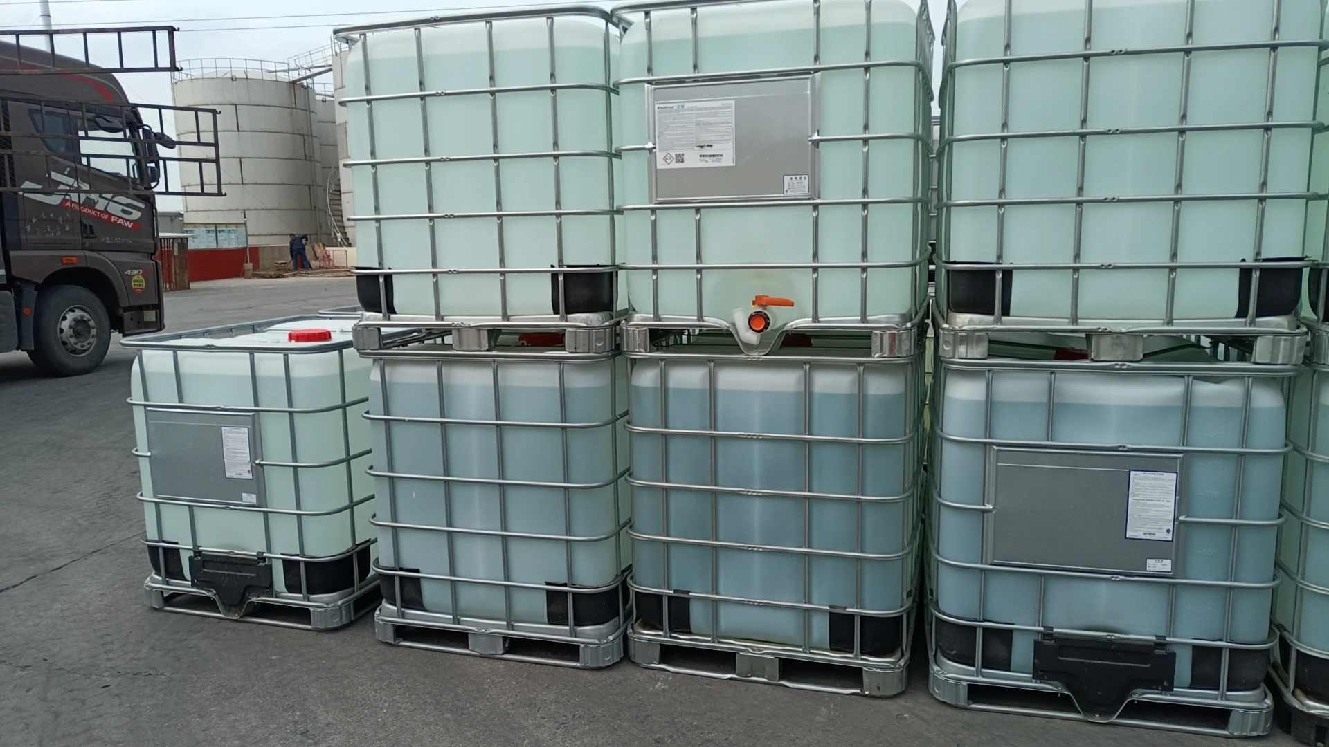 冷却系统使用乙二醇基防冻液散热器液