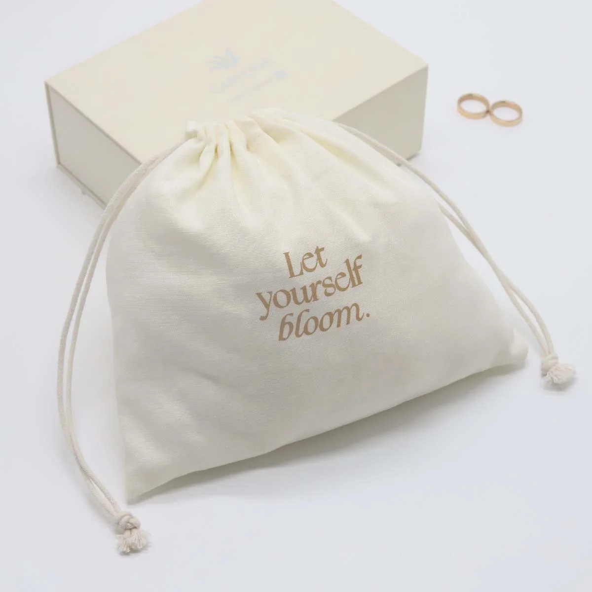 Customized Beige Cotton Linen Gift Skincare Cosmetic Packaging Dust Pouch Muslin Calico Drawstring Bag