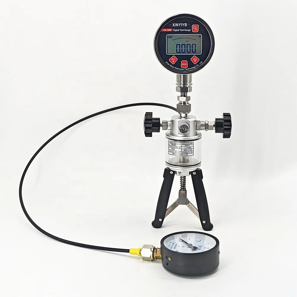 High Pressure 700bar Pressure Calibrator Handheld Hydraulic Pressure