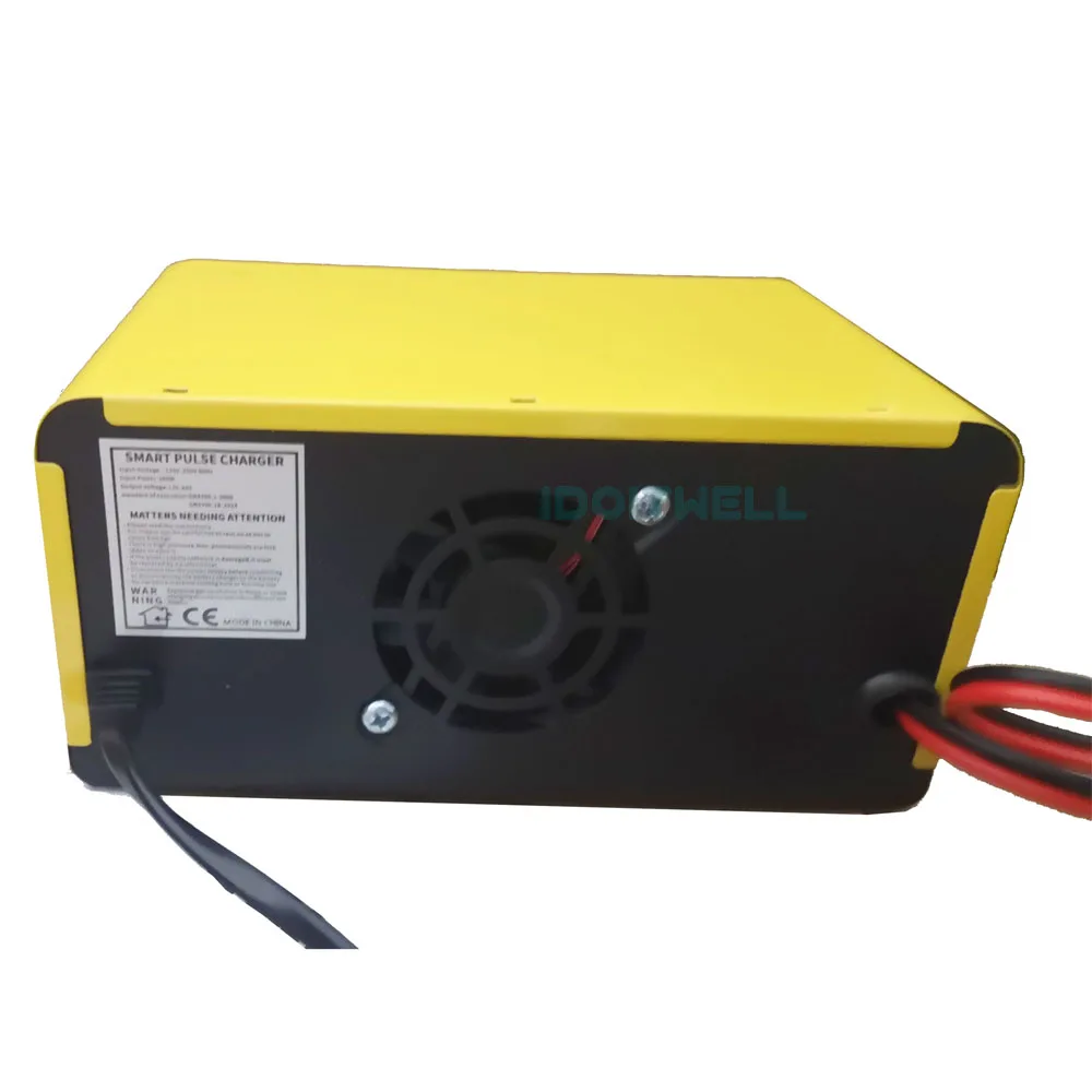 Universal 12V 24V adjustable Trickle charger 12V 20A 24V 10A smart Maintenance-free Dry Water Gel AGM Solar battery charger