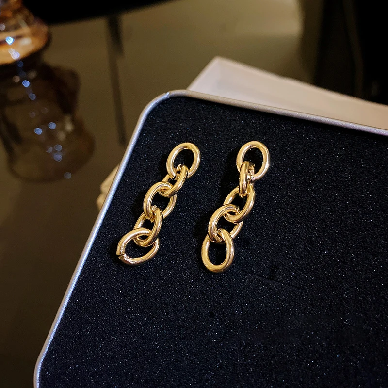 Vintage Luxury Long Chain Earrings Women Girls Exquisite Gold Plated Stud Earrings Jewelry Gift