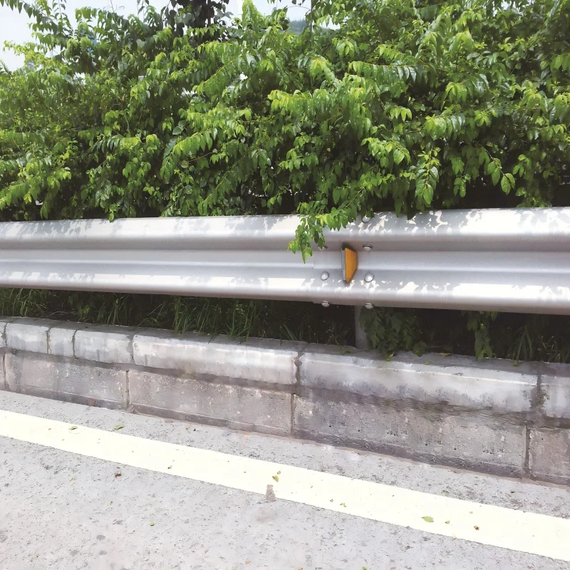Hot-Dip Galvanized Corrugated Steel Traffic Barrier, 4320mm Length ASTM A123 Certified for Highway and Bridge Safety factory