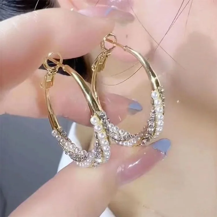 Earring (4)