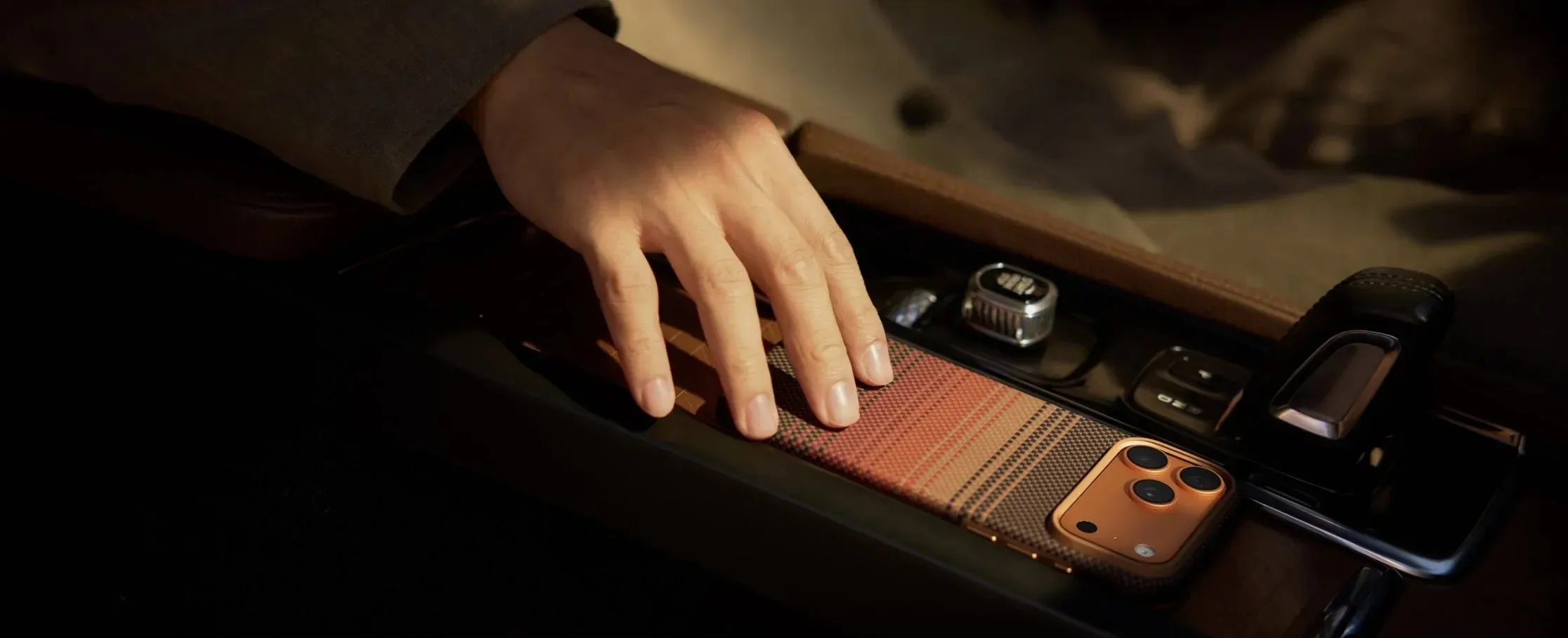 product laudtec carbon fiber phone case for iphone air 17 16 pro max magnetic ultra thin lightweight shockproof woven back cover sjk1109-10