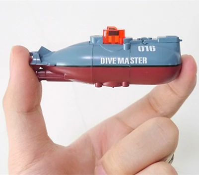 submarine rc car