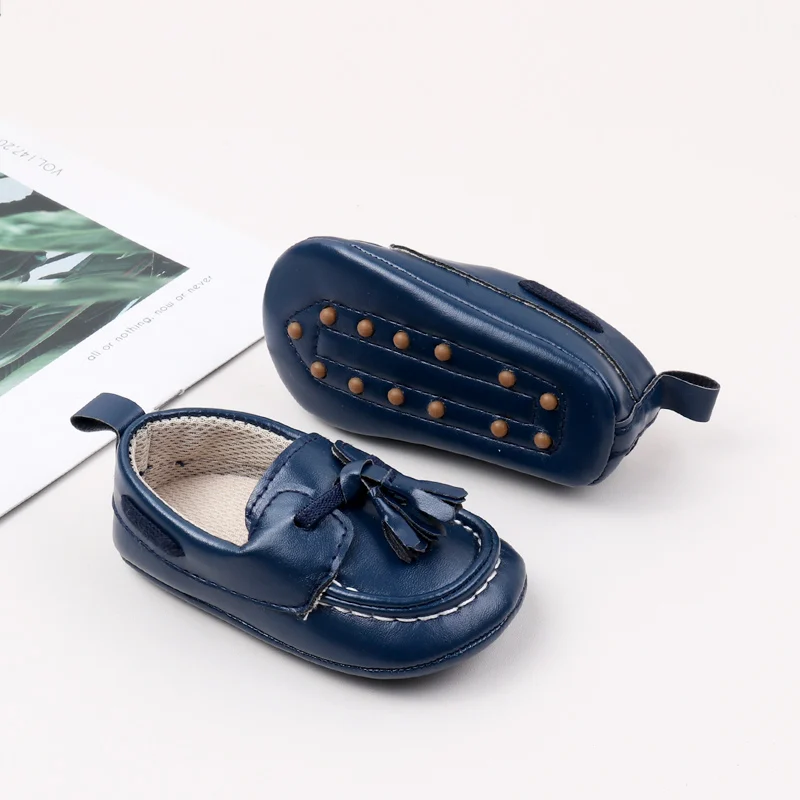 High Quality Anti-Slip Dot TPR Outsole Slip-On Dress Shoes for Boys Flat and Breathable for Spring and Autumn Seasons details