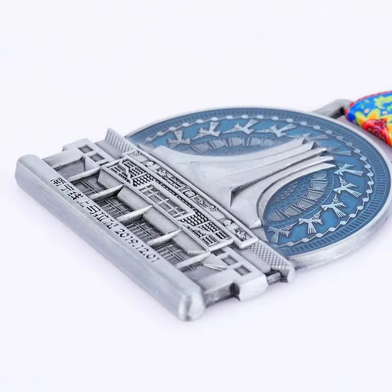 Wholesale Souvenir Marathon Commemorative Medal 5km 10km Marathon Running Sport Metal Medal factory