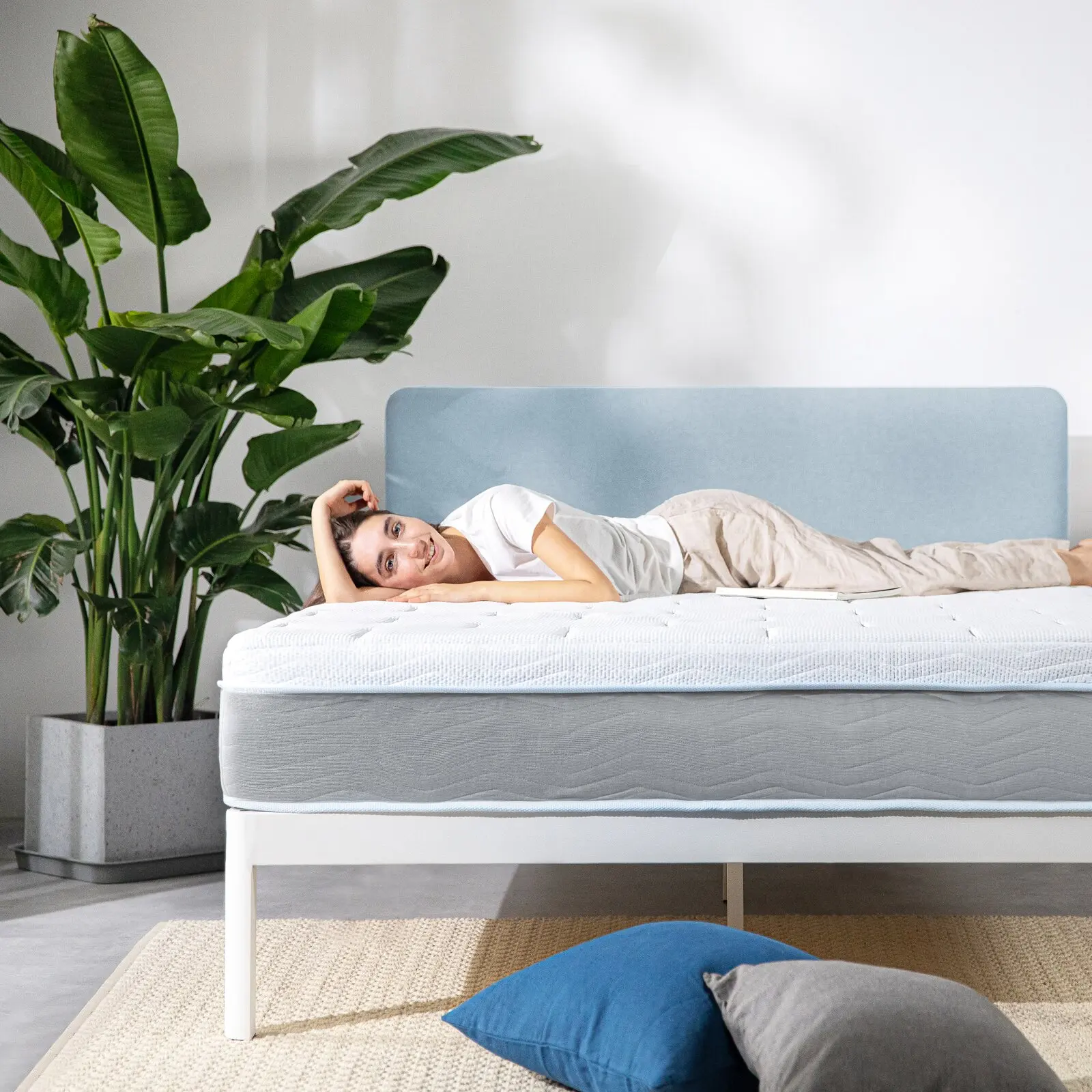 Free Sample Matress Colchone Luxury Queen King Matelas 12 inch For 7 Zone Pocket Coil Latex Spring Memory Foam Mattress with Box