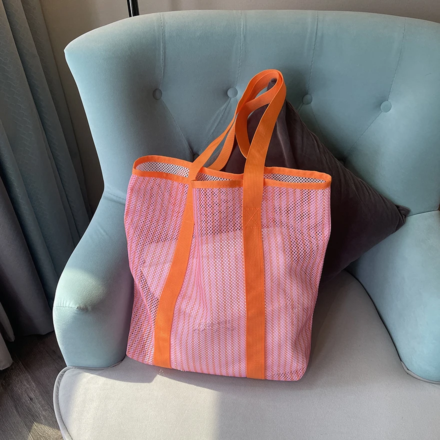 Multiple Lightweight Pockets High Quality Foldable Black Mesh Beach Bag Summer Swimming Beach Tote Bag for Vacation factory