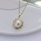 Cluster Pearl Pendant Chinese Suppliers Petal Cluster Inlaid Natural Freshwater Baroque Pearl Pendant Gold-plated