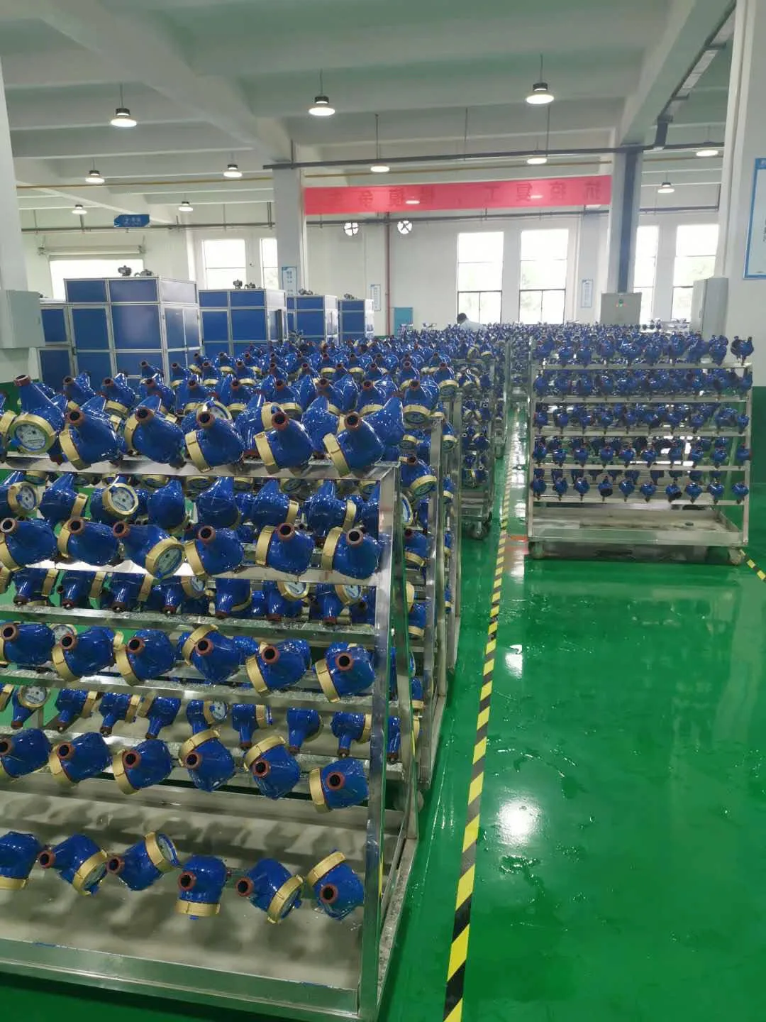 Высокоемкий беспроводной интеллектуальный радиочастотный счетчик воды Laura с предоплатой, заводская продажа, IP68, с разделенной клавиатурой, высокоемкая батарея, OEM 27