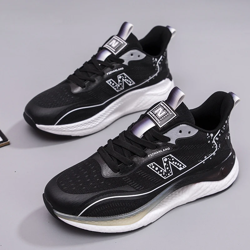High-quality custom logo walking style lightweight Breathable sneakers Men sport shoes