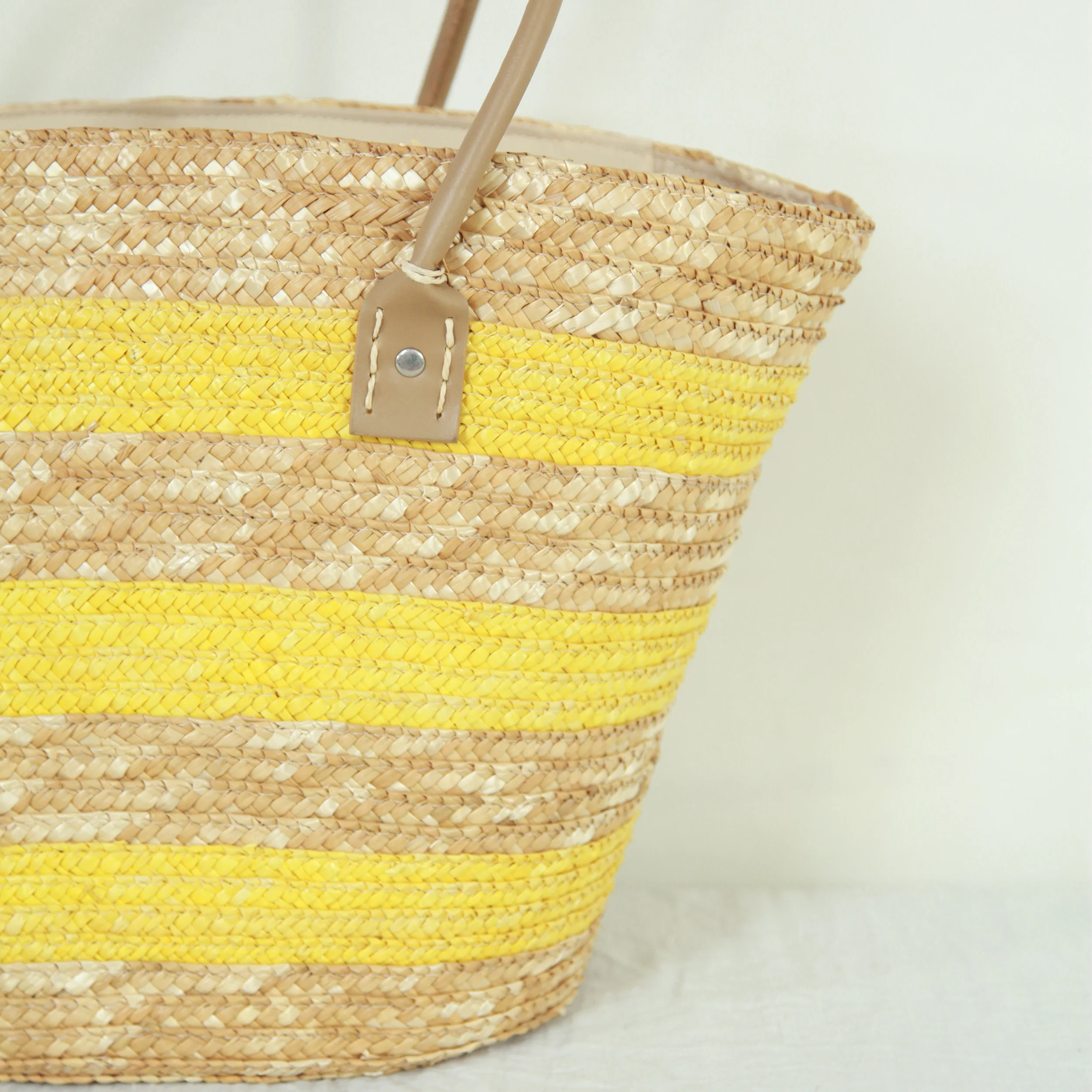 Handmade beach bag summer vacation leisure bag large capacity straw braided shoulder bag