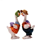 Sweet figurine Resin Valentine Couple for Home Table Decor
