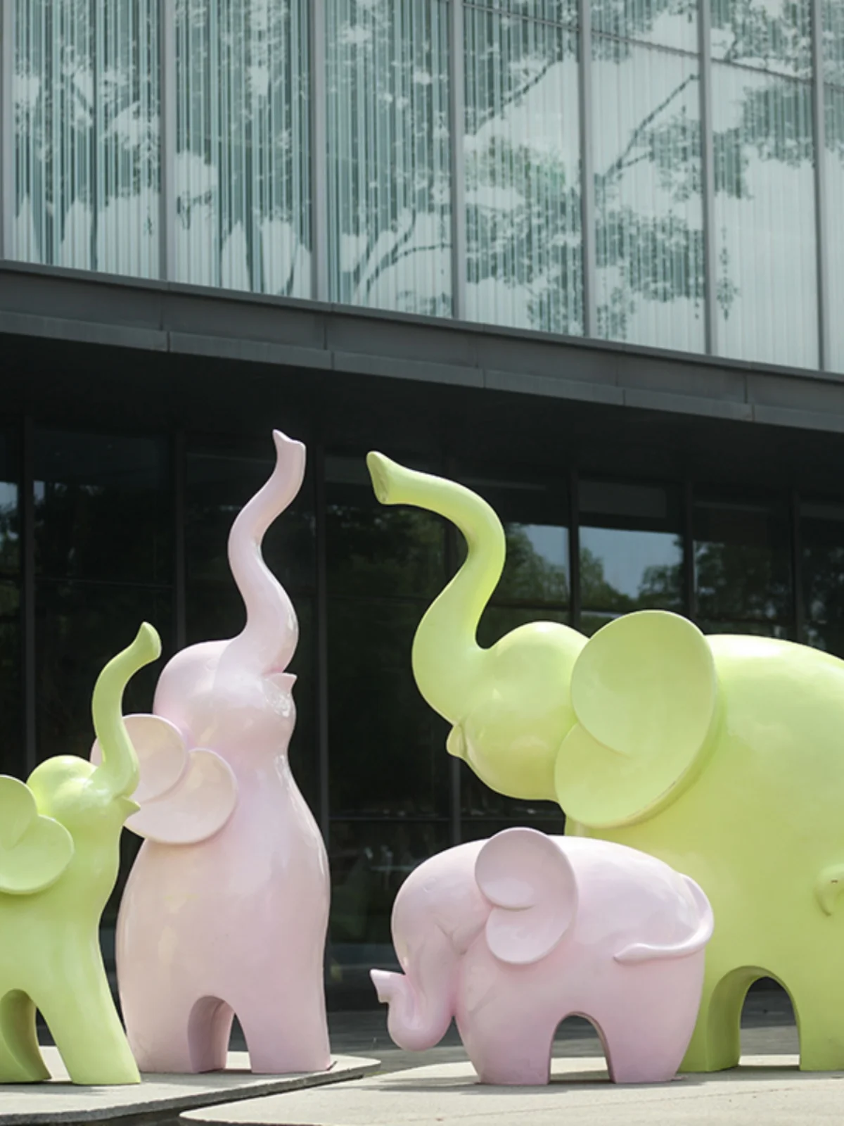 Large Outdoor Garden Landscape Cartoon Elephant Fiberglass Sculpture Simulated Glowing Animal Lawn Decorations