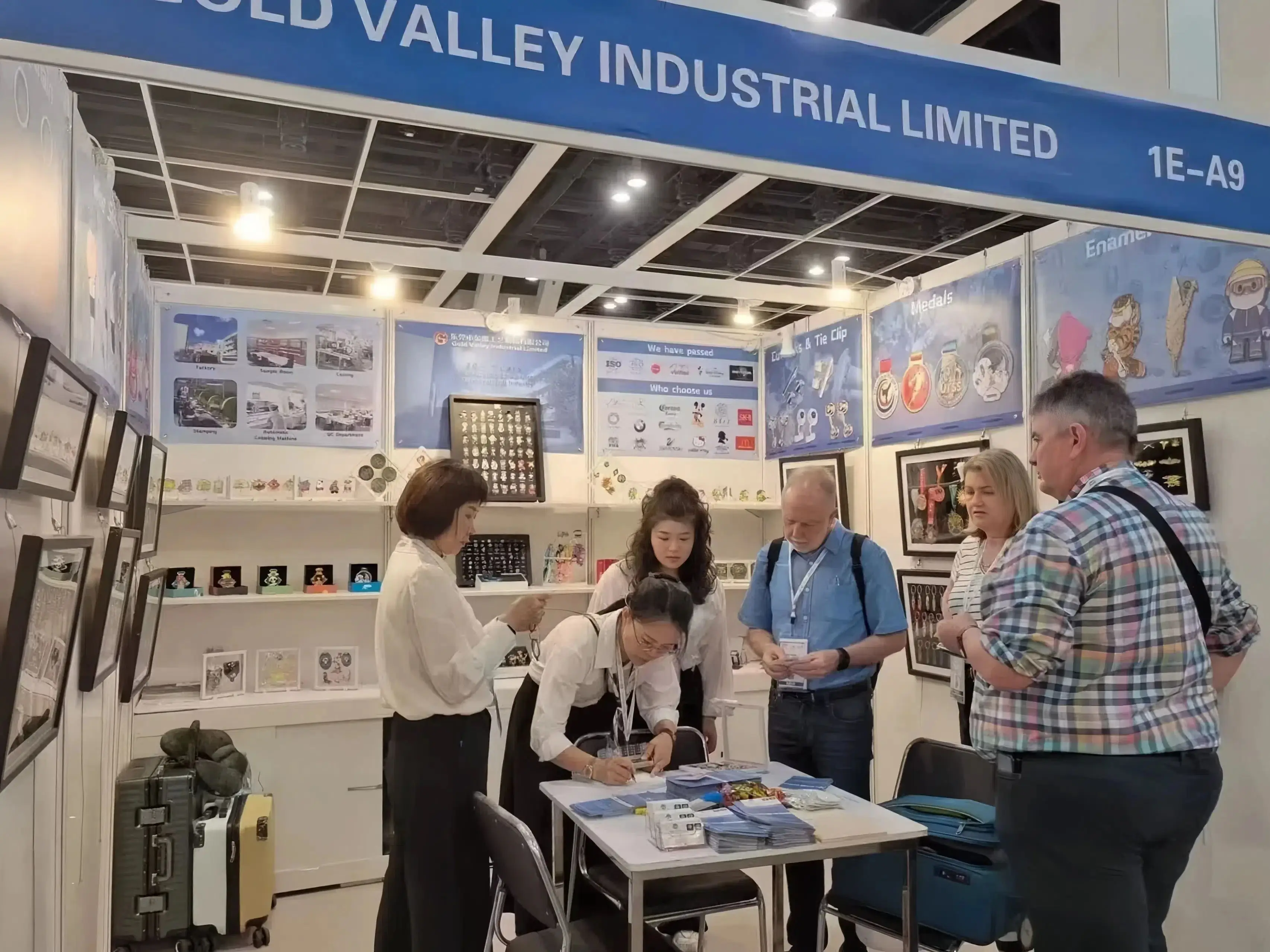 Custom Medal and Award Medal with 20mm-80mm Custom Sizes Waterproof and ODM/OEM Service