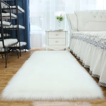 Super Soft Plush Fur Area Rug for Living Room Bedroom Fluffy Faux Fur Rug Custom Luxury Faux Sheepskin Fur Carpet and Rug