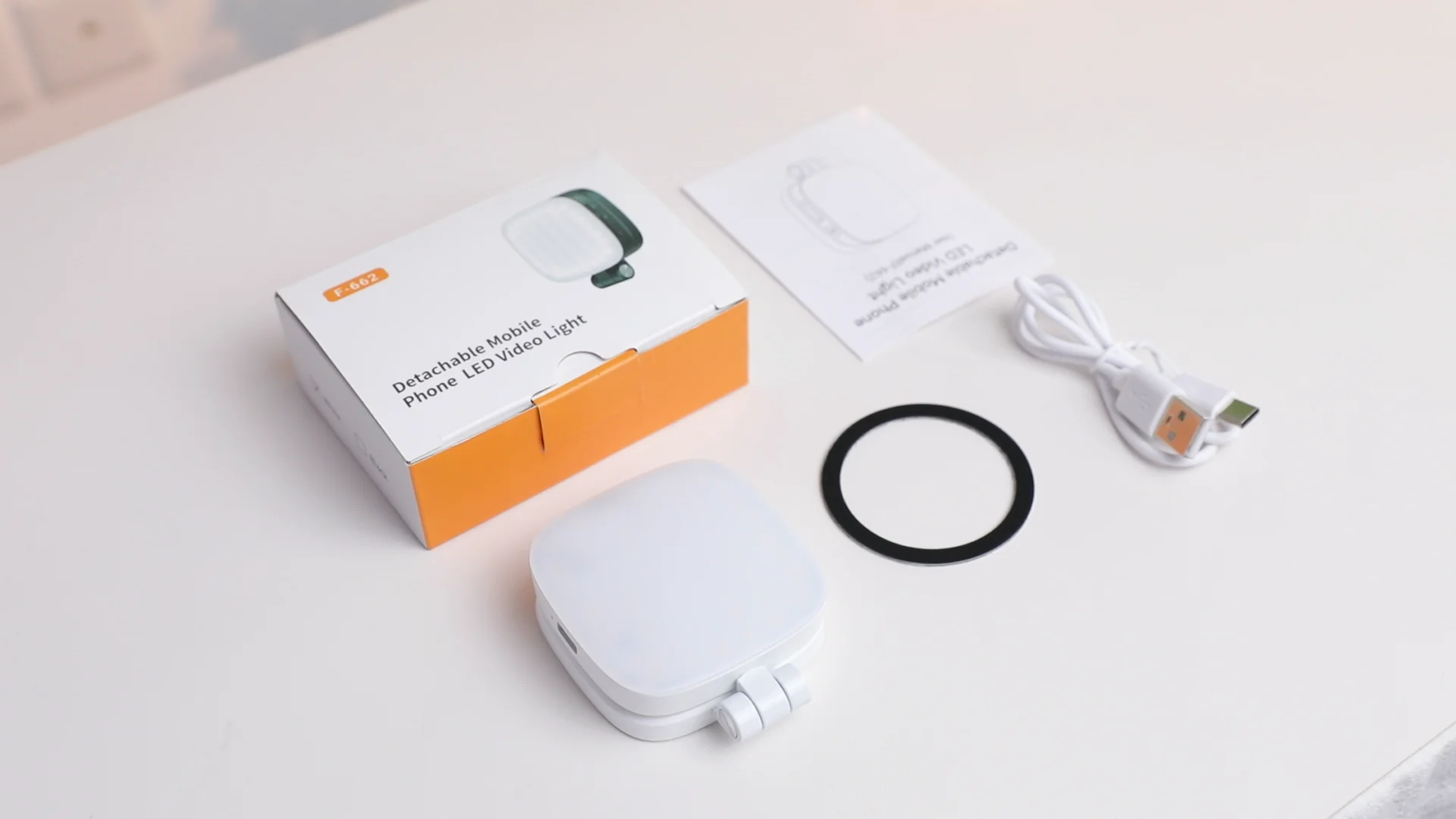 Top F662 magnetic suction mobile phone fill light with led mirror Photo Video Light Rechargeable Battery Lights customized logo