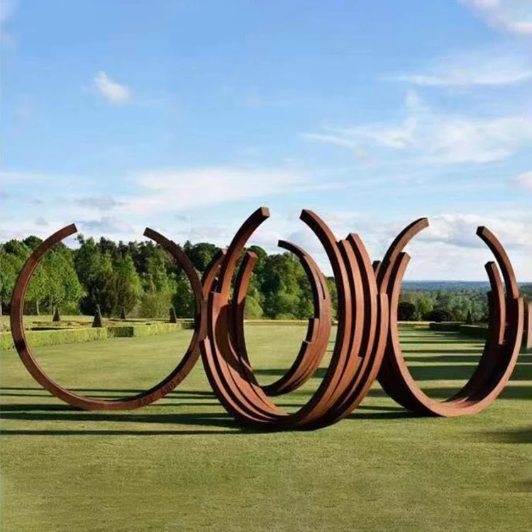famous abstract metal sculptures