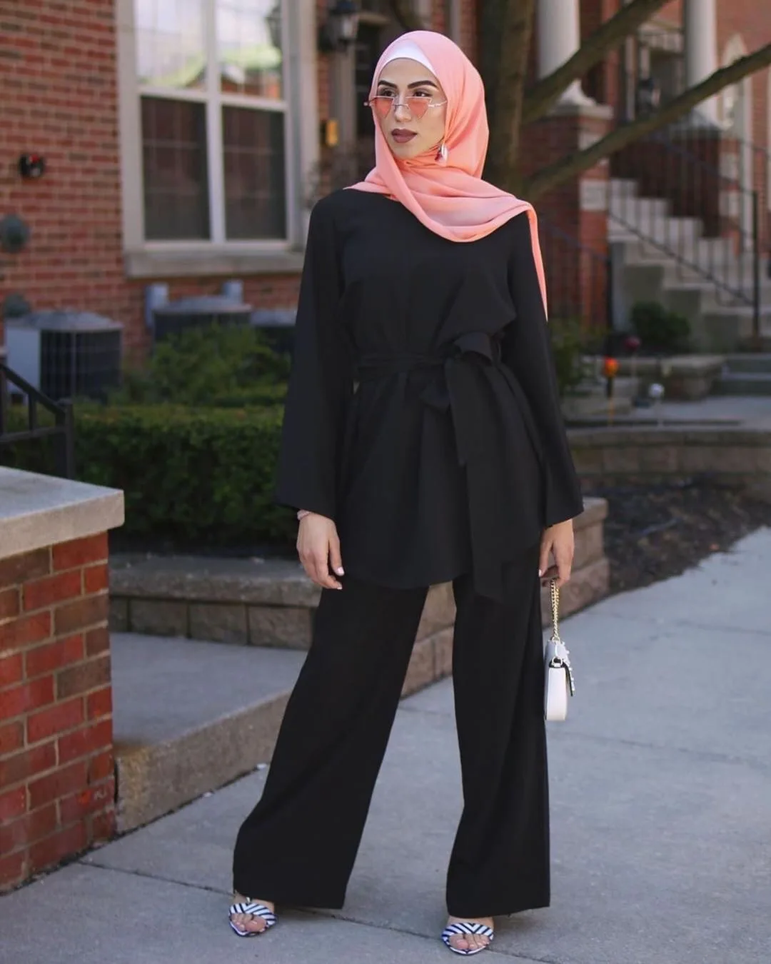 Yiwu Xinyu Wholesale Two Piece Tunik And Pants Muslim Sets Abaya Turkey  Hijab Dress Islamic Clothing Women - Buy Tunik And Pants Muslim Sets,Muslim  Set,Islamic Clothing Product on Alibaba.com