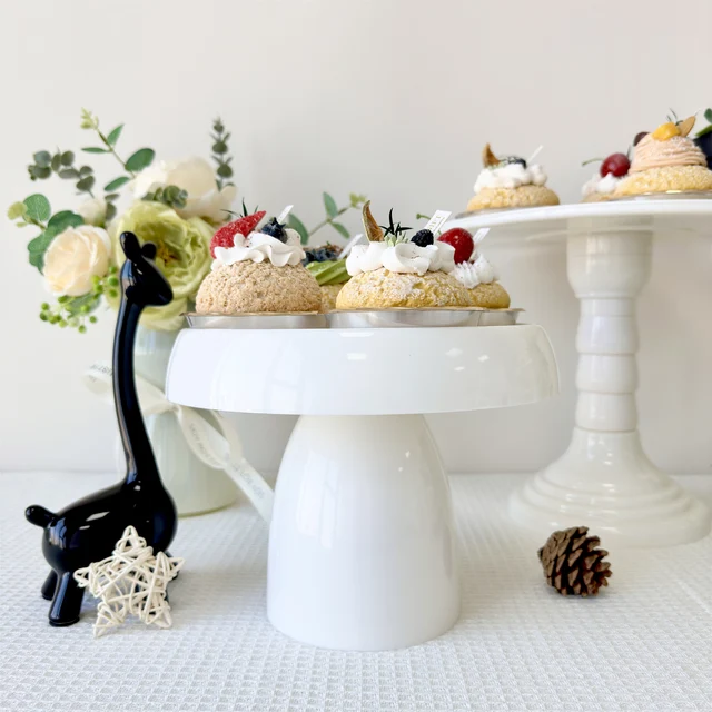 white cakestands for wedding decoration table centerpiece