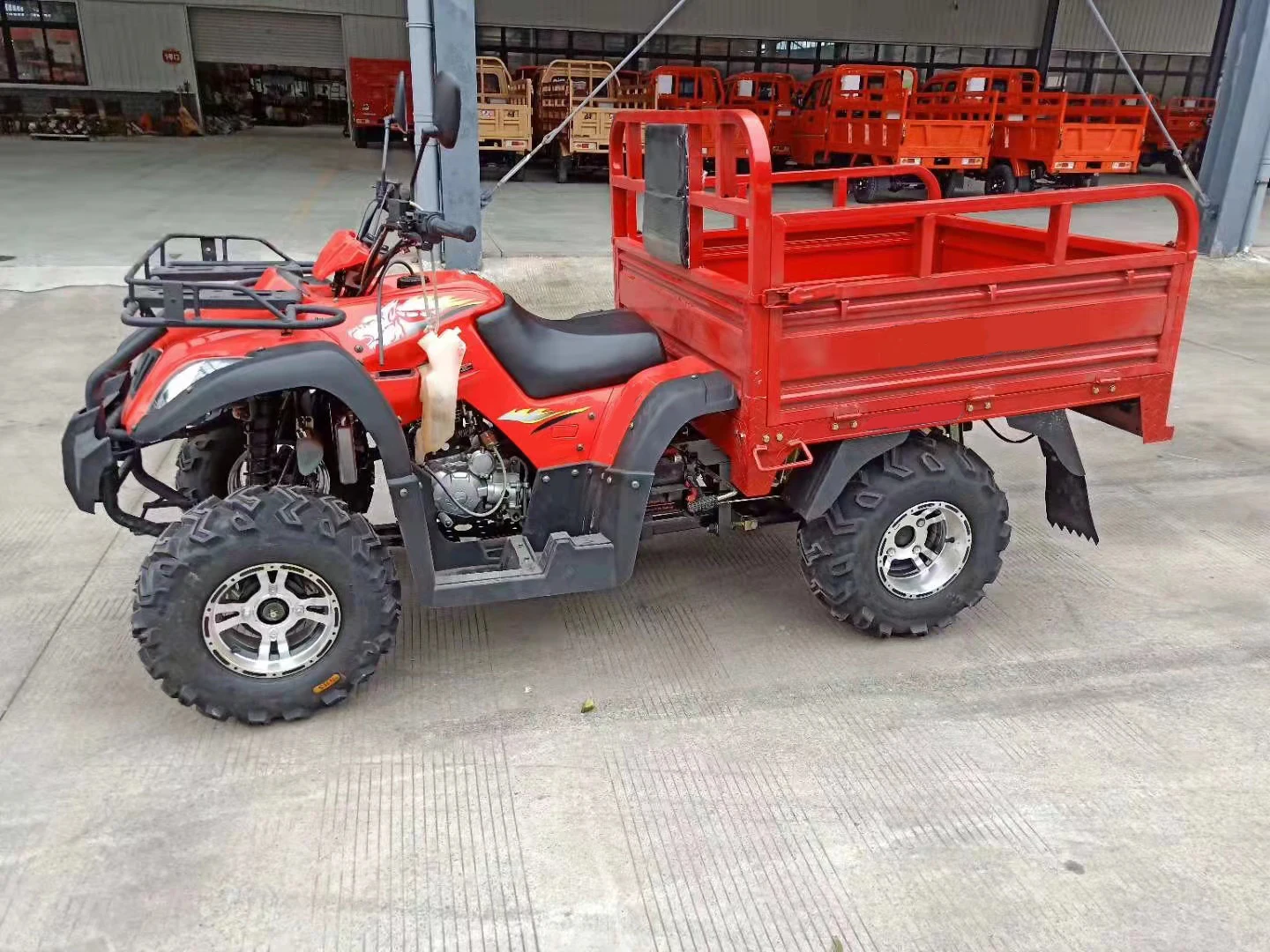 Africa Hot Selling Tricycle Heavy Loading With Powerful Engine Three