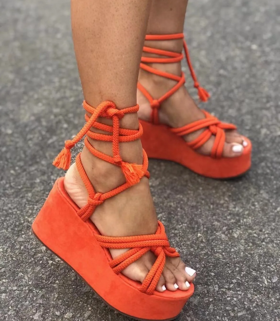 36-43 Fashionable New Strap Flat Sandals Solid color thick soled cross strap sandals Open toe sloping heel sandals