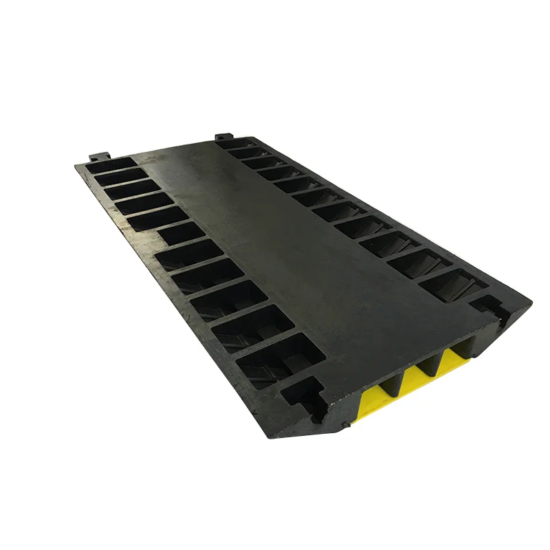 Drop Over 3 Channel Rubber Cable Protector Ramp factory