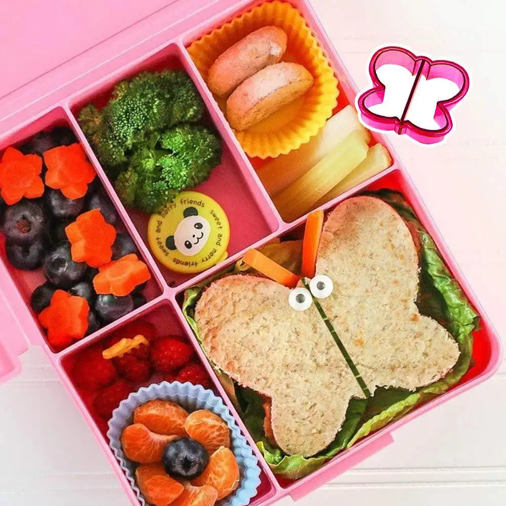 Top Seller 18pcs Big Plastic Sandwich Cookie Bread Toast Cutters For Children Fruit Flower Mold