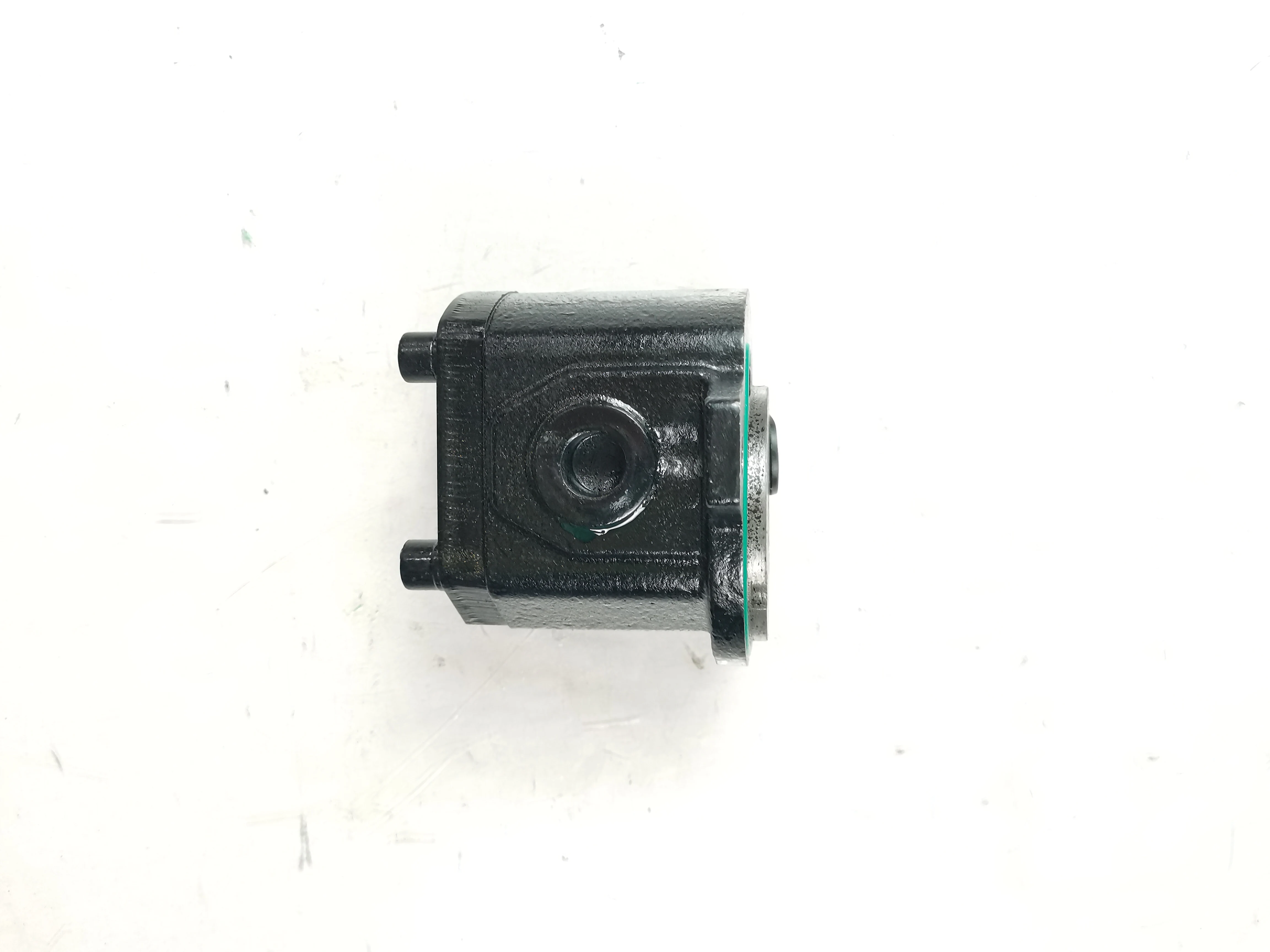 280cm³ Displacement Hydraulic Gear Pump with 200 bar Operating Pressure and 1 Year Warranty