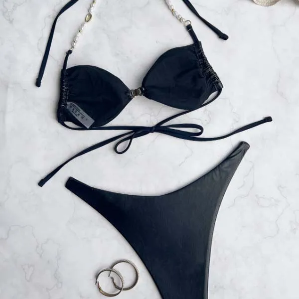 H56bfa8d7a2874934855fe3c419eecdf79 2 Piece Bikini Bridge anita briem bikini.jpg