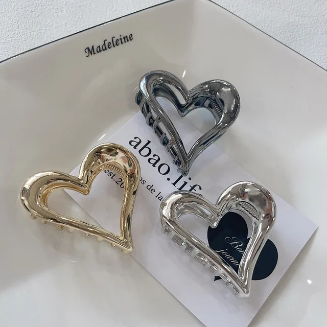 Hollow Metal Heart Hair Clips Korean Ins Style Fashion Heart Shaped Shark Clip Hair Accessories for Women