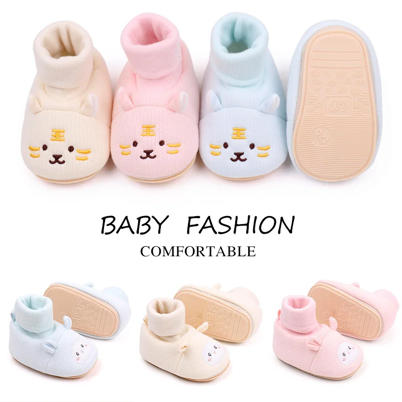 New Arrival Wholesale Soft Cotton Material Anti-slip Baby Socks Shoes Prewalker Shoes for Boys and Girls Booties details