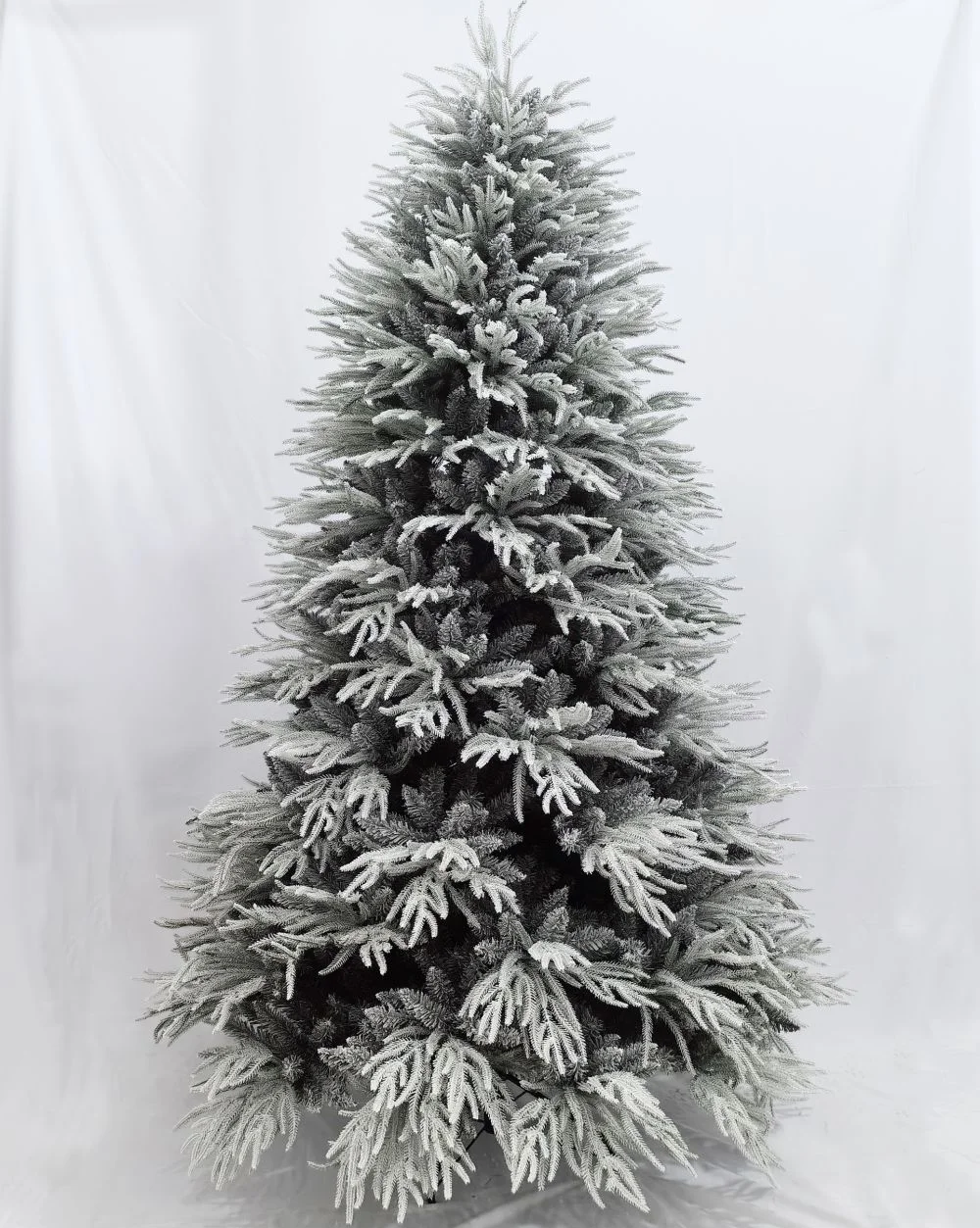 China Wholesale Pine Needle Christmas Tree Nice Natural Green & White Snow for Festival Celebration Decorations supplier