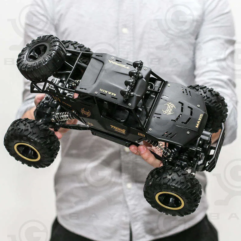 Climbing Car 4WD Remote Control Crawler 2.4G Radio Remote Control Trucks TRX4 Big Alloy Electric AA Supercharger Rc Car Charger