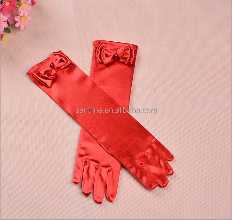 red gloves.png