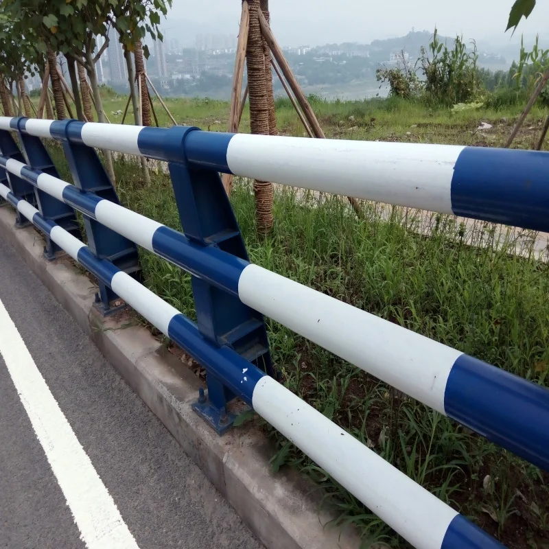 Q235 Steel Plate Pedestrian Guardrail 114/89 Steel Pipe with Anti-Climb Design, Ideal for Public Spaces and Sidewalks details