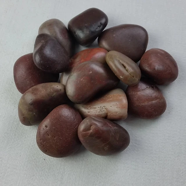 Hot Sale Natural White Cobblestone Polished Red River Rocks for Villa Indoor Outdoor Decor Made From Natural Stone