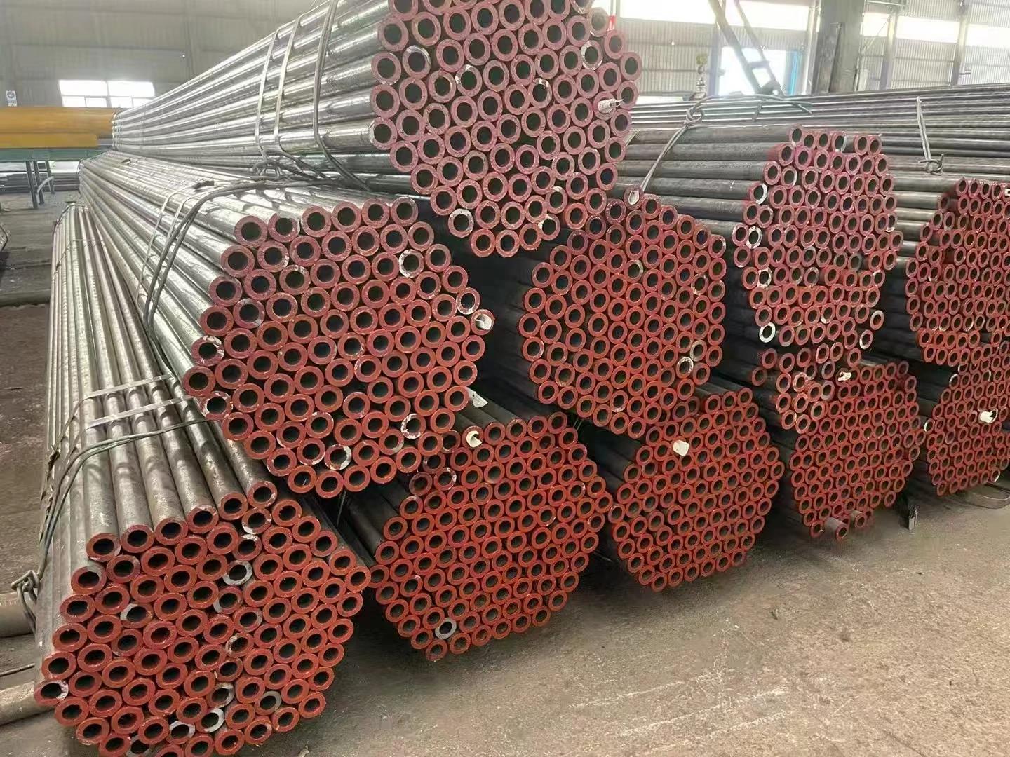 Best Selling 12m Carbon Steel Seamless Pipe for Drill Oil API Structure Applications supplier