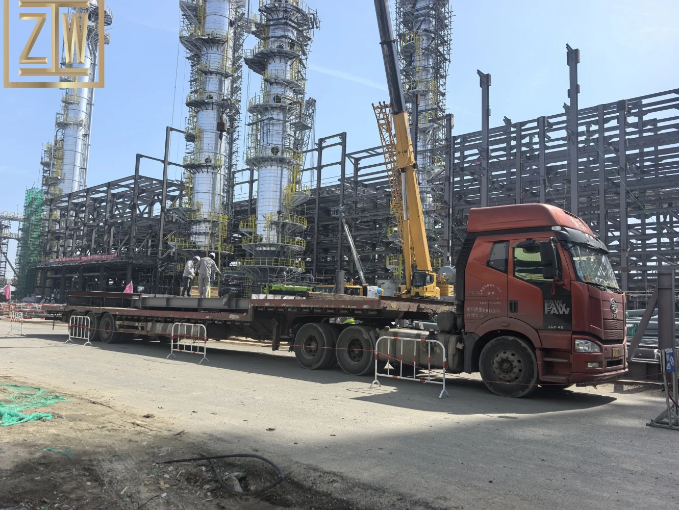 Precision Steel Frameworks for Petro Steel Gallery Structure Heavy Construction with Welding Cutting Bending Services factory